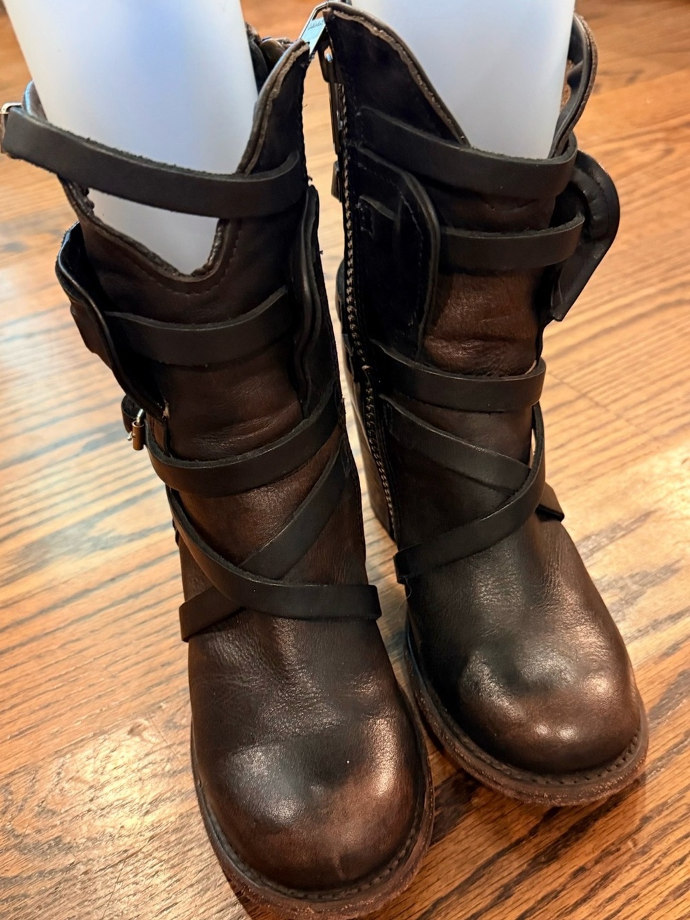 EUC- Freebird by Steven “Baker”. Size 6. Perfect for fall!
